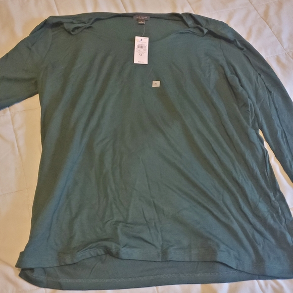 Ann Taylor Factory Tops - NWT l/s green thirt